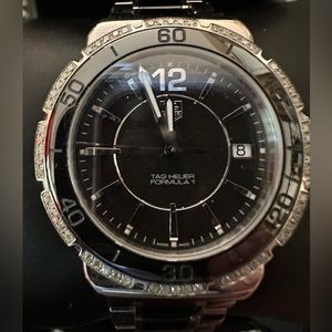 Tag HEUER Formula 1 Diamond/Ceramic Bezel Stainless Steel/Ceramic Band.